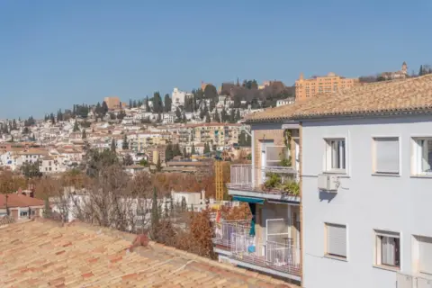 Piso en calle de Dulcinea del Toboso