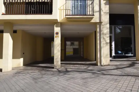 Garaje en Camino Real de los Neveros