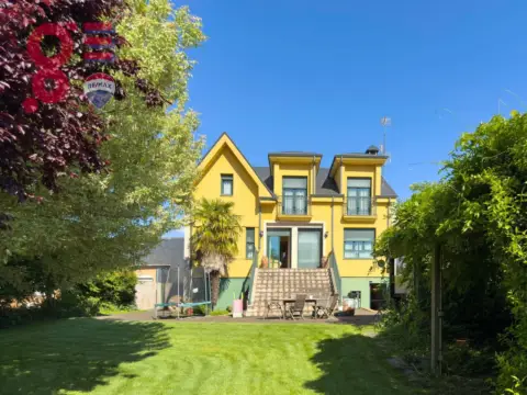 Chalet en calle de Orión, 16