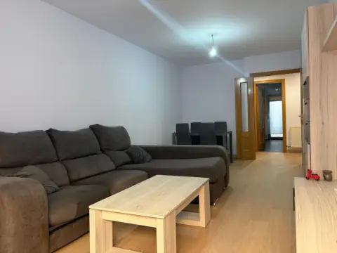 Piso en calle de Laguna, 38