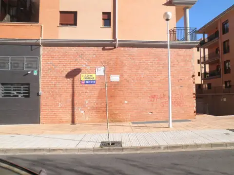 Local comercial en calle Híspalis, 15