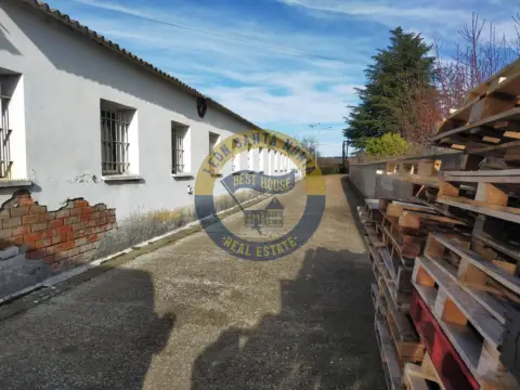 Nave industrial en Armunia