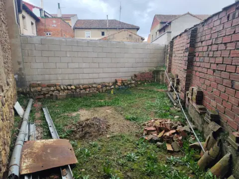 Casa en Carbajal de La Legua