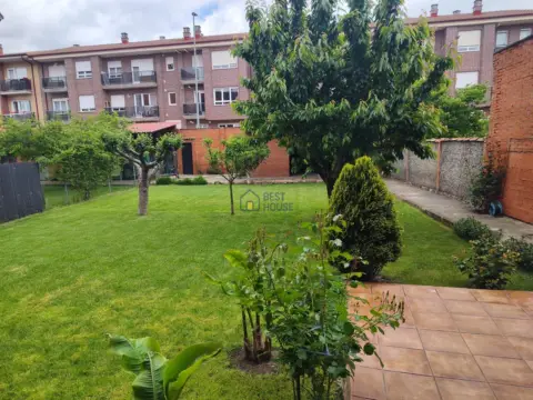 Casa en Villaobispo