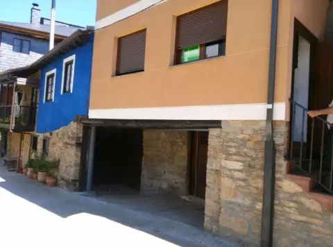 Casa rústica en calle Av Plaza Vn, nº 12