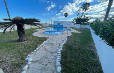 Casa adosada en Zona Costa Norte