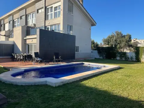 Casa adosada en Costa