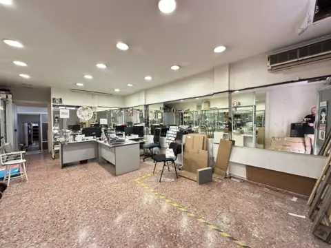 Local comercial en calle de la Unión