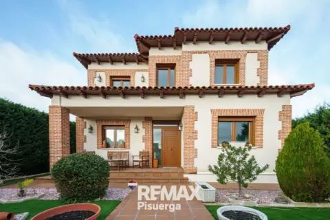 Chalet en calle Rio Tajo