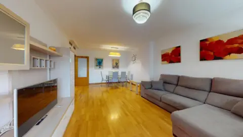 Piso en Universidad - Ciudad Deportiva