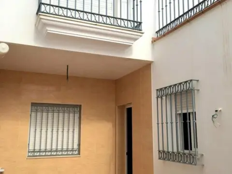 Casa adosada en Benamejí