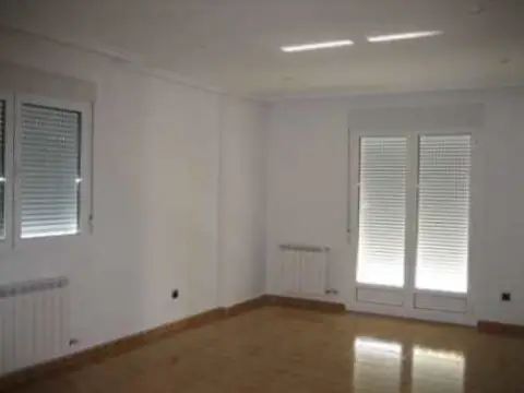 Casa pareada en Cacabelos