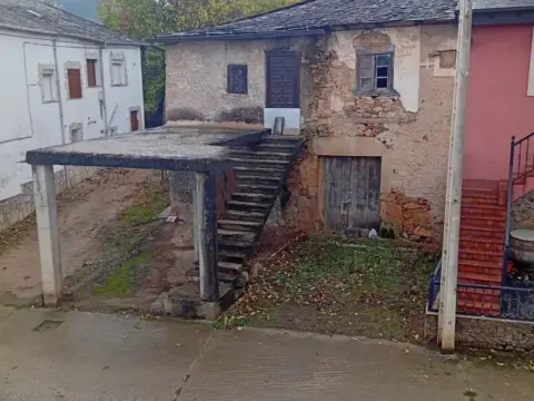 Casa en Borrenes