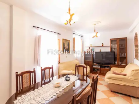 Casa rústica en calle Santiago, 4