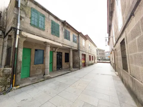 Casa adosada en calle Ru Amargura (Da)