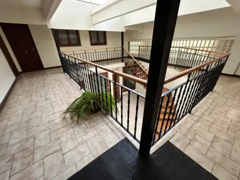 Oficina en Ategorrietako Kale Partikularra