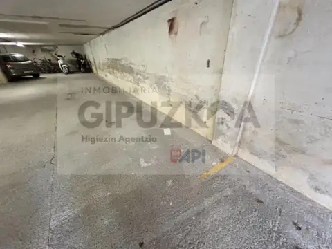 Garaje en Plaza de Errekatxo
