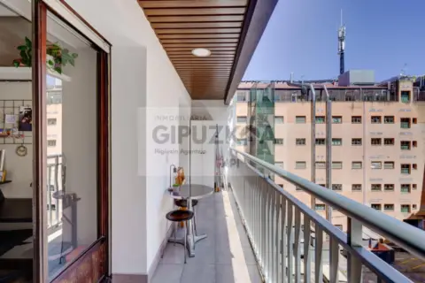 Piso en calle de José María Salaberria