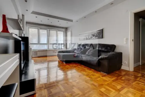 Piso en calle de José María Salaberria