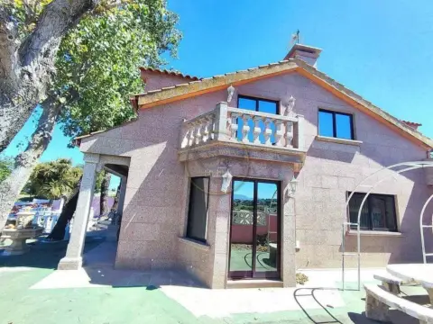 Chalet en San Miguel de Oia
