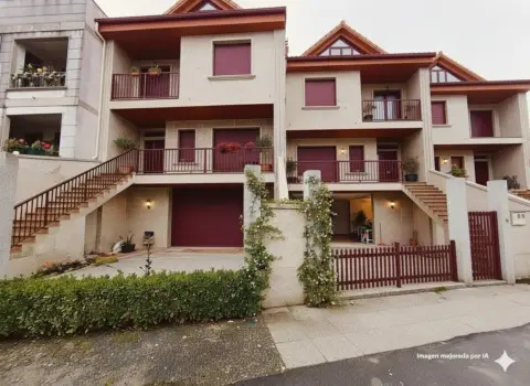 Casa adosada en Teis