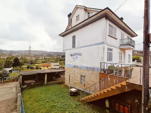 Casa en Valadares - Beade