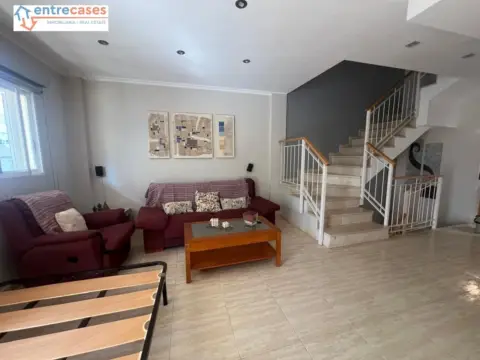 Casa adosada en Canet D en Berenguer Zona Pueblo