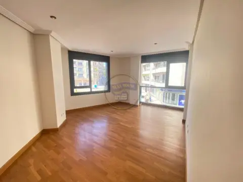 Apartamento en calle Hispanidad