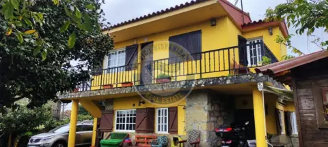 Casa en Navia