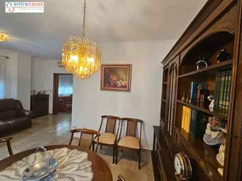 Casa en Avda 9 de Octubre