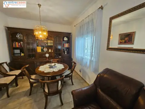 Casa en Avda 9 de Octubre