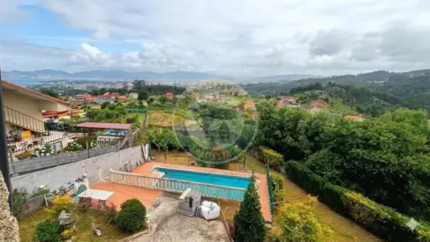 Chalet en Coruxo