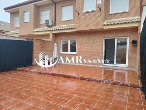 Casa adosada en Yuncos