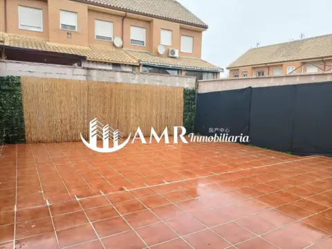 Casa adosada en Yuncos