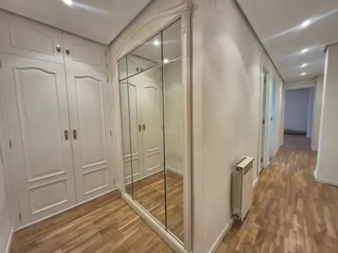 Piso en calle de la Loza, 12