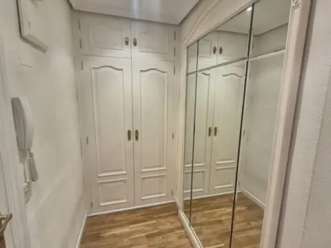 Piso en calle de la Loza, 12