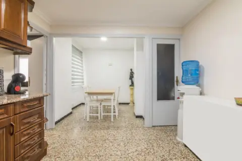 Piso en Pont Nou-Corazón de Jesús