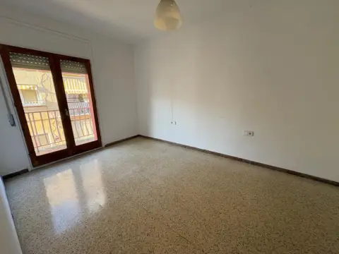 Piso en Santa Anna Tio
