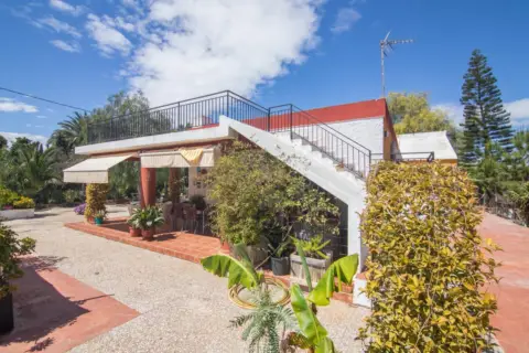 Chalet en calle Torrellano Alto Pol.3, nº 48