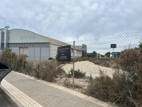 Terreno en Cementerio-El Aljub
