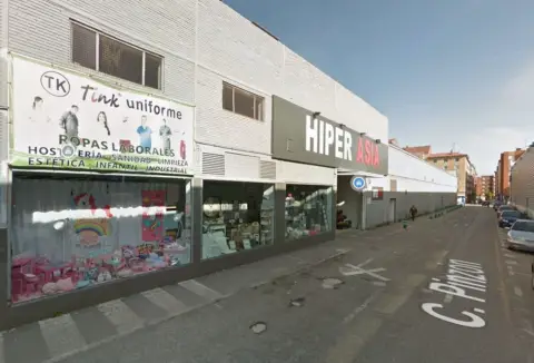 Nave industrial en Avenida de la Argentina, 68