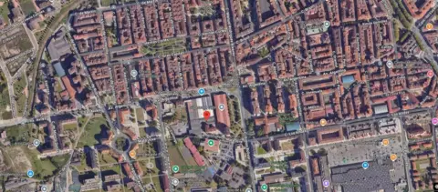 Nave industrial en Avenida de la Argentina, 68