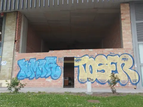 Local comercial en Poligono Berroa