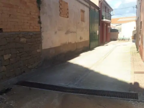 Almacén en San Martín de Unx