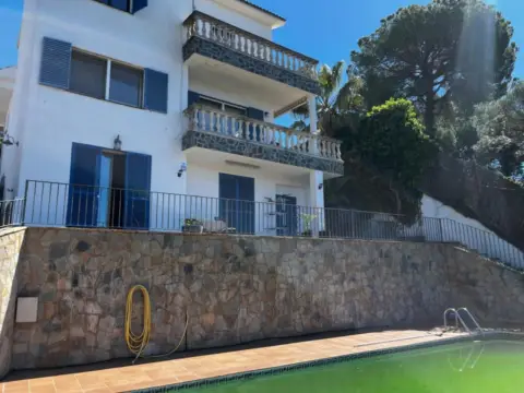 Chalet en Carrer del Cadí