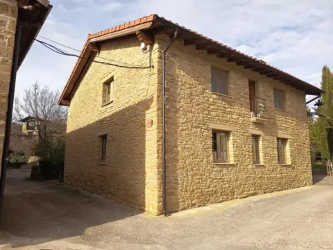 Casa en calle de San Esteban de Iracheta