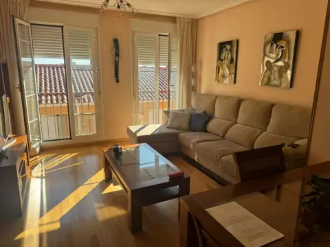 Piso en calle Santa Clara