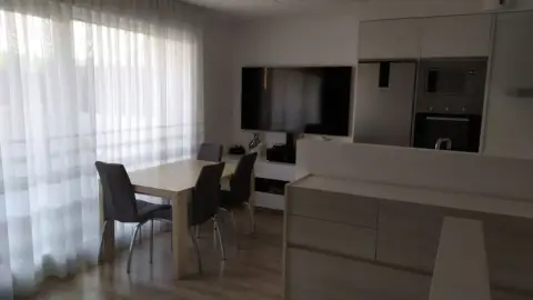 Dúplex en calle de Julimasene