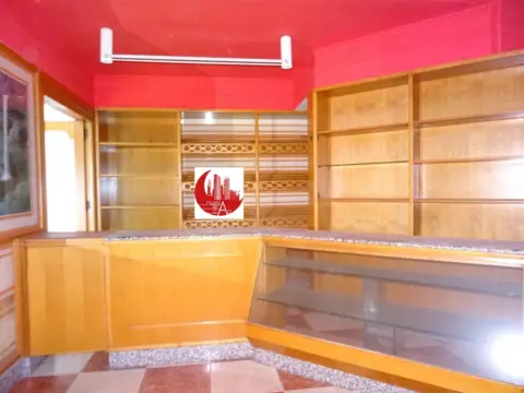 Local comercial en Barrio de La Concepcion
