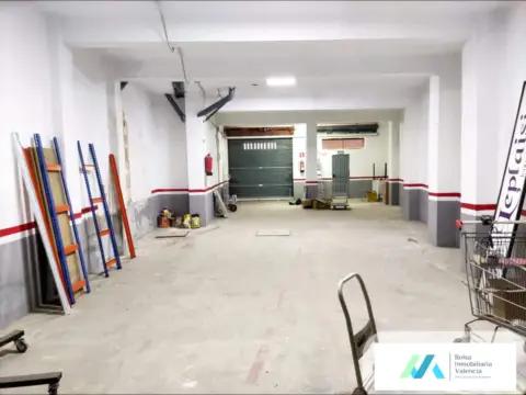 Almacén en Carrer de Berní i Català